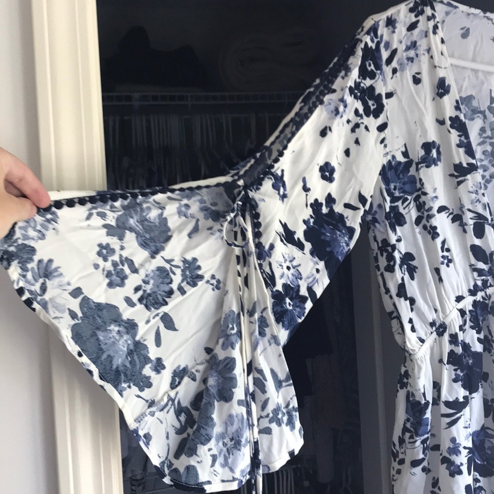Blue & White Flower Romper - Picture 2 of 4